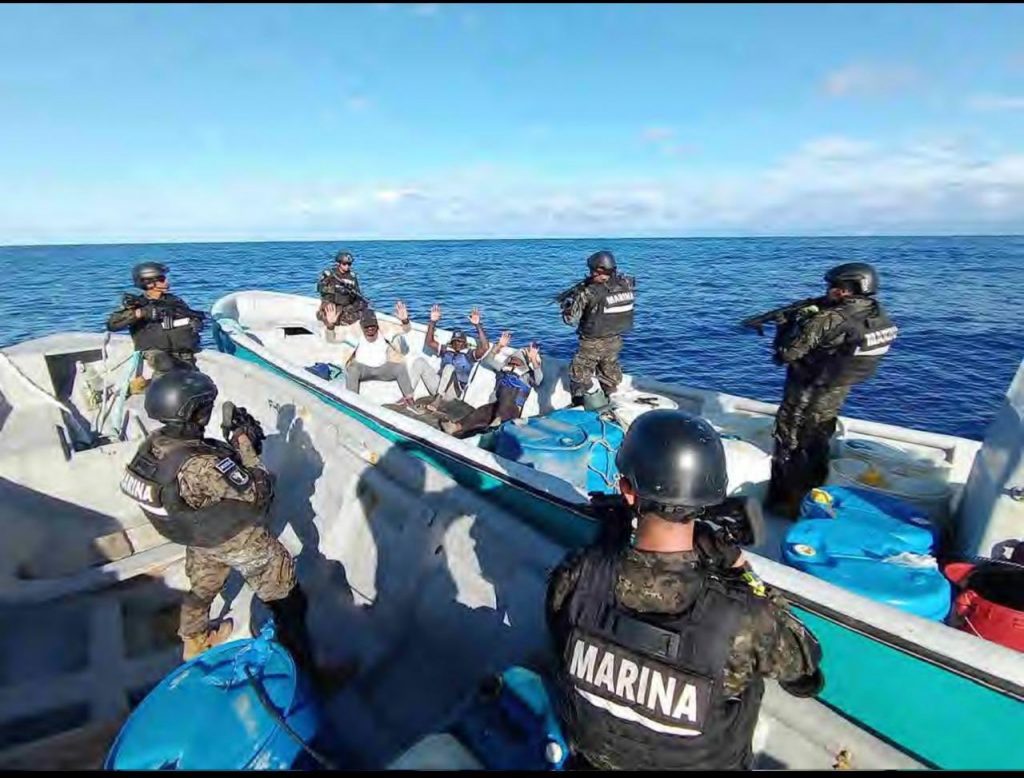 Interceptación de embarcaciones dedicadas al narcotráfico